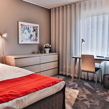 Ädelfors Hotell&Vandrarhem Holsbybrunn Exteriör bild
