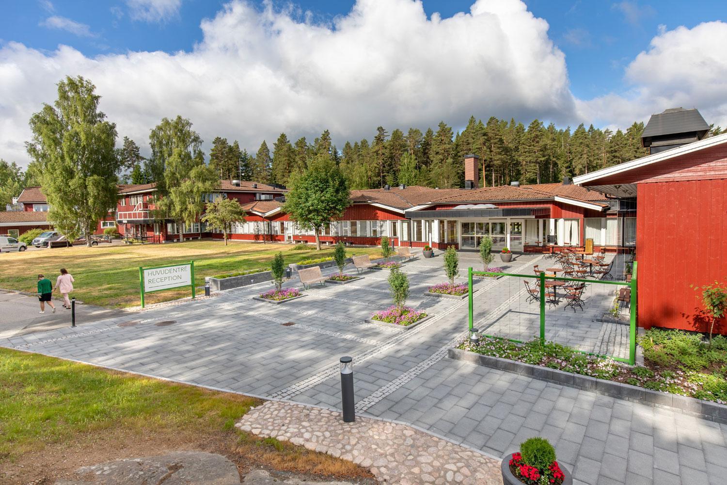 Ädelfors Hotell&Vandrarhem Holsbybrunn Exteriör bild