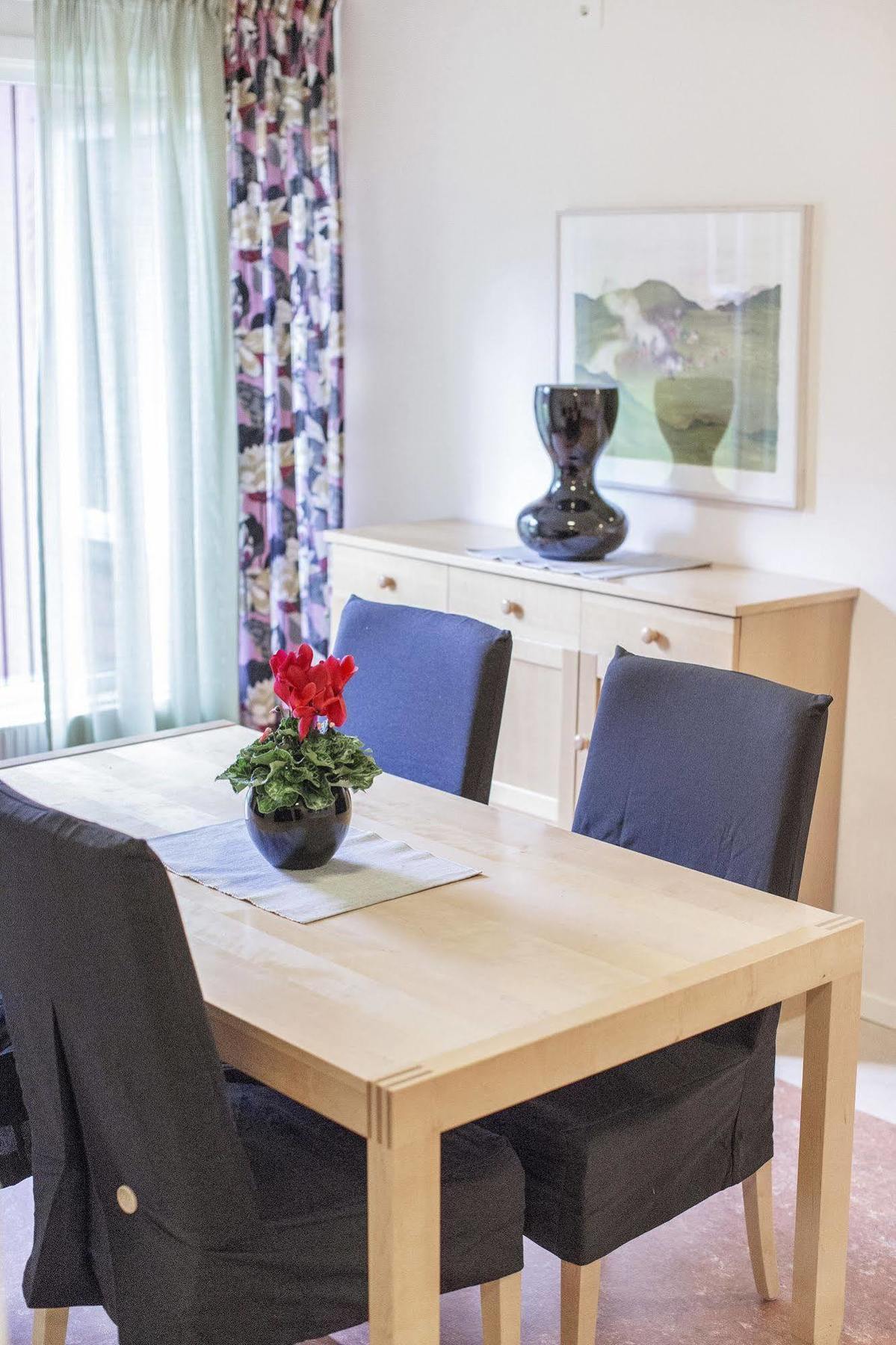 Ädelfors Hotell&Vandrarhem Holsbybrunn Exteriör bild