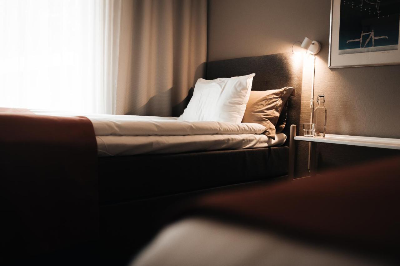 Ädelfors Hotell&Vandrarhem Holsbybrunn Exteriör bild
